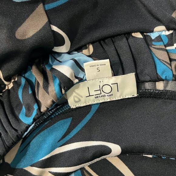 Ann Taylor Loft Blue Black Floral Shift Style Jersey Knit Stretch Dress sz Small - Picture 15 of 16